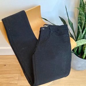 Levi’s 712 Slim Black Denim